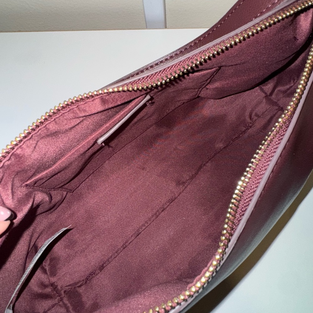 Old Navy Deep Burgundy Shoulder Bag - Picture 3 of 4